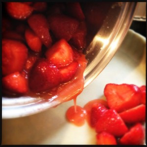 Pour the strawberry mixture into the pie base